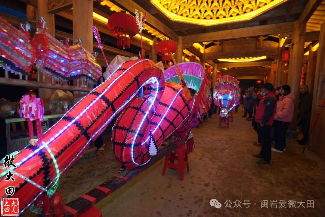 大田桃源板凳龙:双龙献瑞舞新春,福气盈门耀盛世