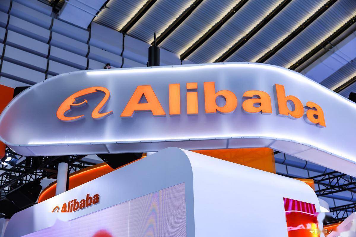 阿里巴巴目前账上有6000多亿现金，是互联网公司中现金储备最多的_搜狐网