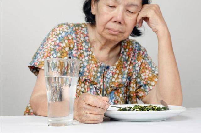 胰腺癌症状全解析：早期发现才能有效治疗 胰腺癌：隐藏在身体里的“危险杀手”