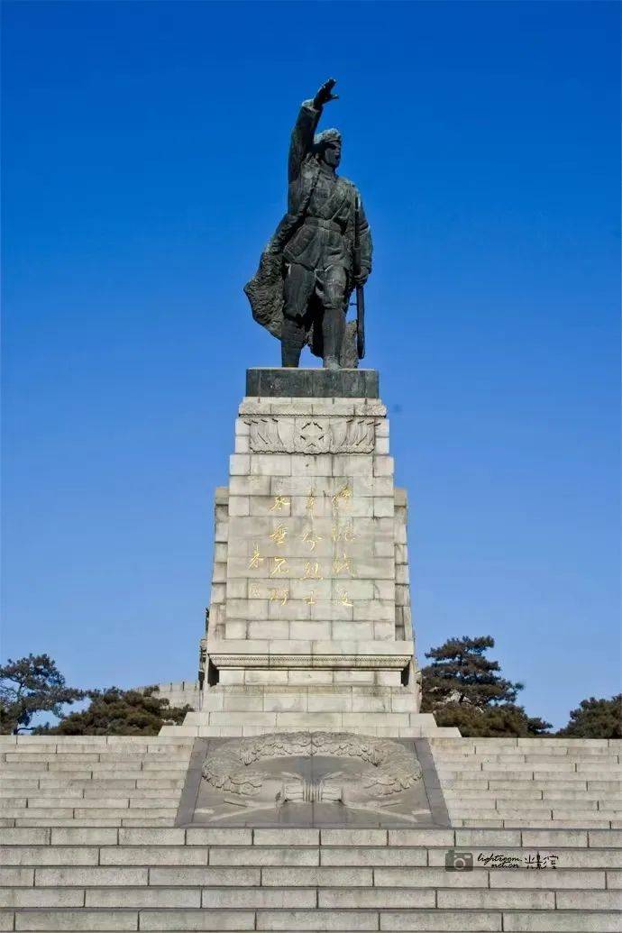 辽沈战役革命烈士纪念塔:承载历史 缅怀英烈