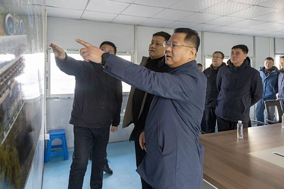 区委书记吴军调研生态环境保护工作