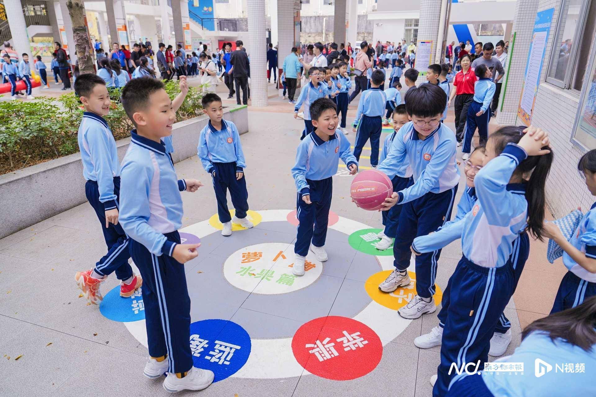 星空体育下载如何确保学生每天体育活动2小时？这所小学为全省作范例展示(图3)