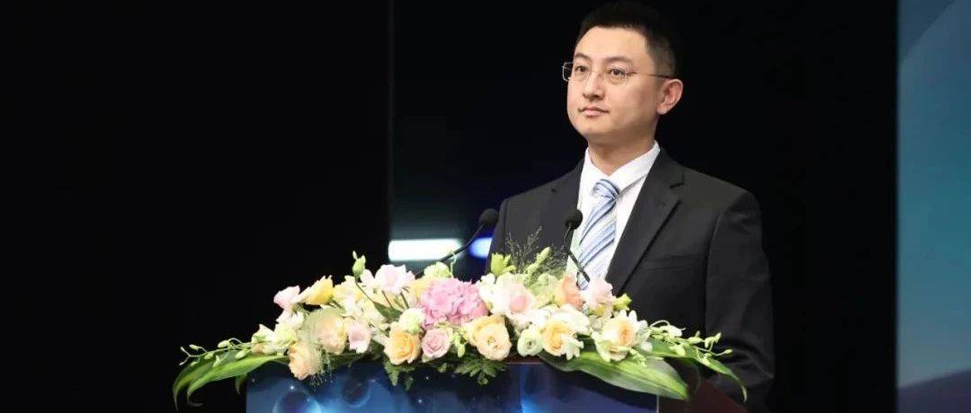 青年风采丨刘正伟:归国六年,他让雁栖湖成为国际数学界的“新坐标”_科研_发展_量子