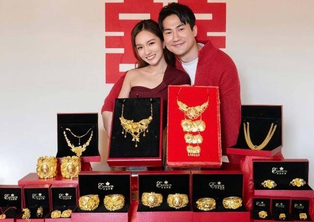 恭喜TVB前知名男星宣布与高颜值港姐签字结婚婚礼进入倒计时(图6)