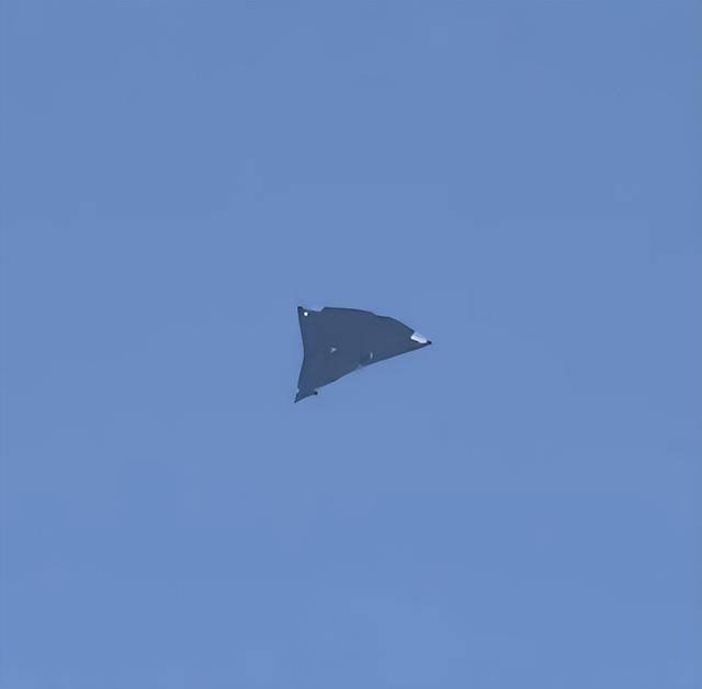 从试飞看“歼36”潜力，中国制空权争夺再添利器