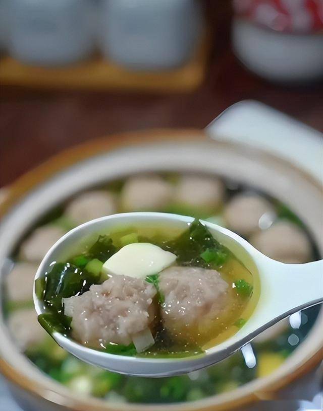 中老年人骨骼保健秘籍：五款汤品大揭秘