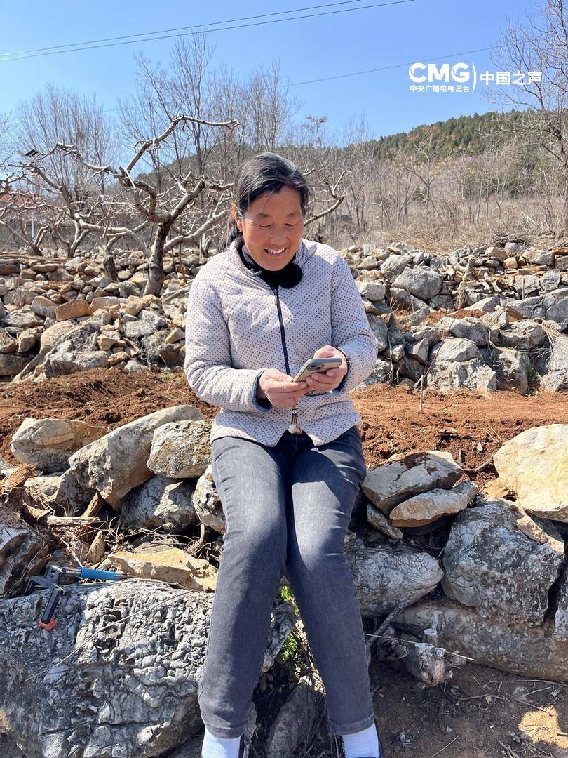 从农妇到“诗网红”：沂蒙二姐吕玉霞的诗意逆袭