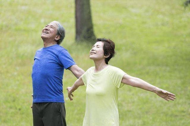 老年烟民必看！如何科学降低吸烟危害