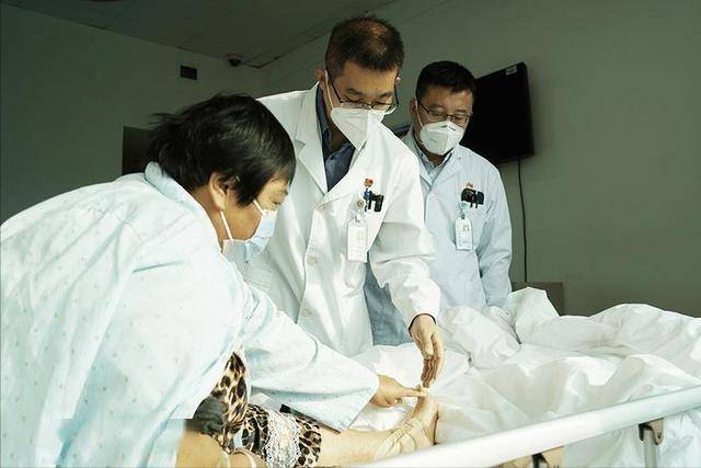 糖尿病与水的奇妙联系，你知道吗？，喝水：糖尿病控制的关键法宝