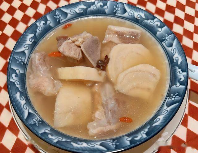 春季困乏失眠不用愁，试试这些安神炖汤，春日安神汤，告别困乏失眠
