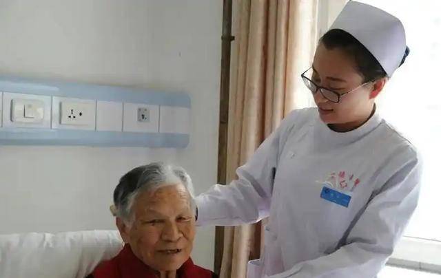惊！60 岁后洗头的这些“坑”，你踩了几个？