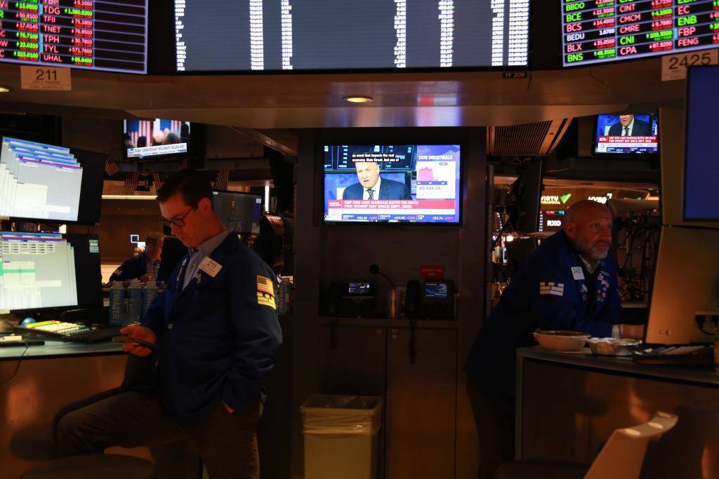 纽约股市三大股指4月30日涨跌不一