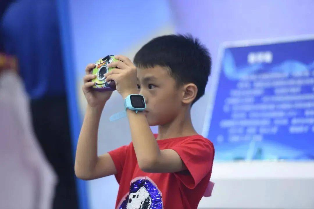 幼儿园奖牌制作图片_2025年郑州职业技能大赛奖牌设计_中华人民共和国第三届职业技能大赛奖牌设计征集