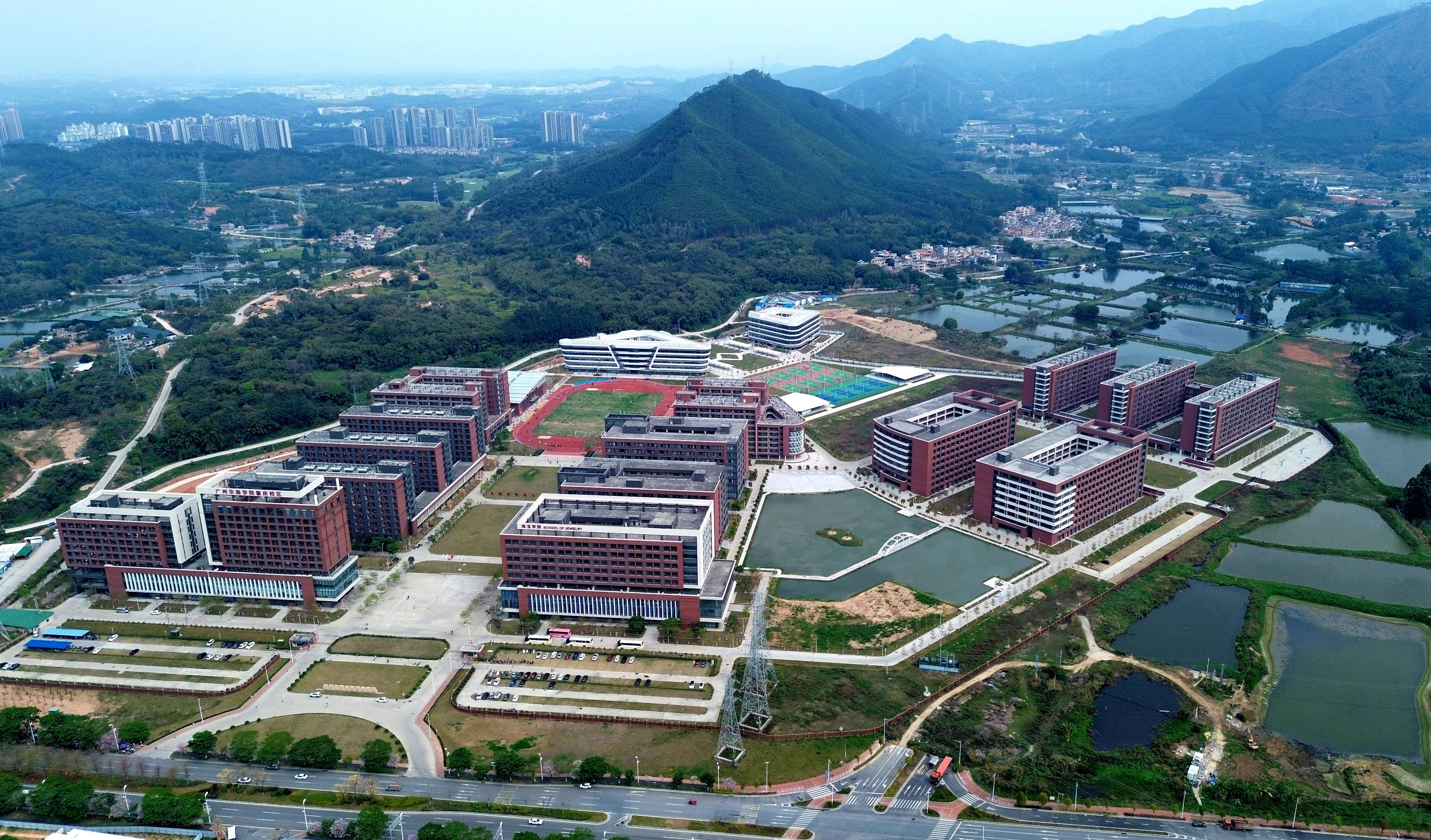 广州华商学院:对接产业需求,培育行业创新人才