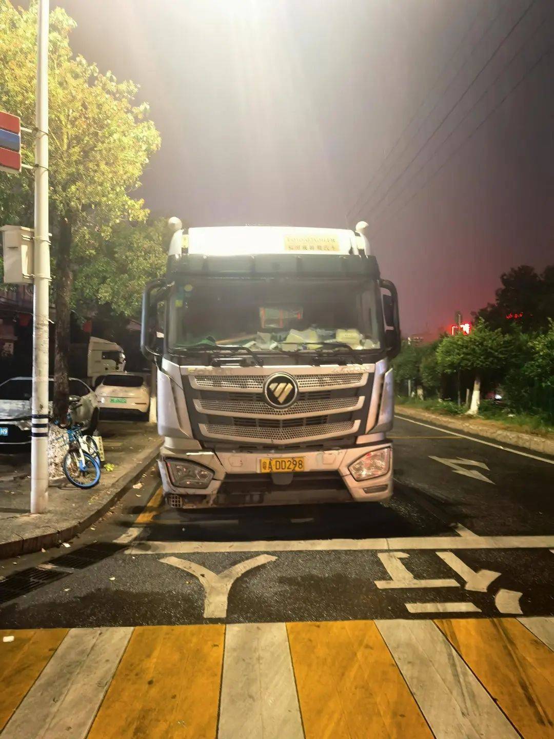 东莞多地狠治违停