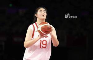 身高2米23，济南姑娘入选中国女篮备战亚洲杯