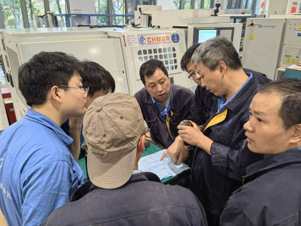 大国重器飞天背后有一位上海航天的“老法师”(图2)