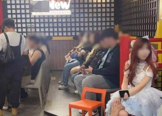 上海街头泰语声此起彼伏，哪些景点因泰国游客而意外走红 -华闻时空