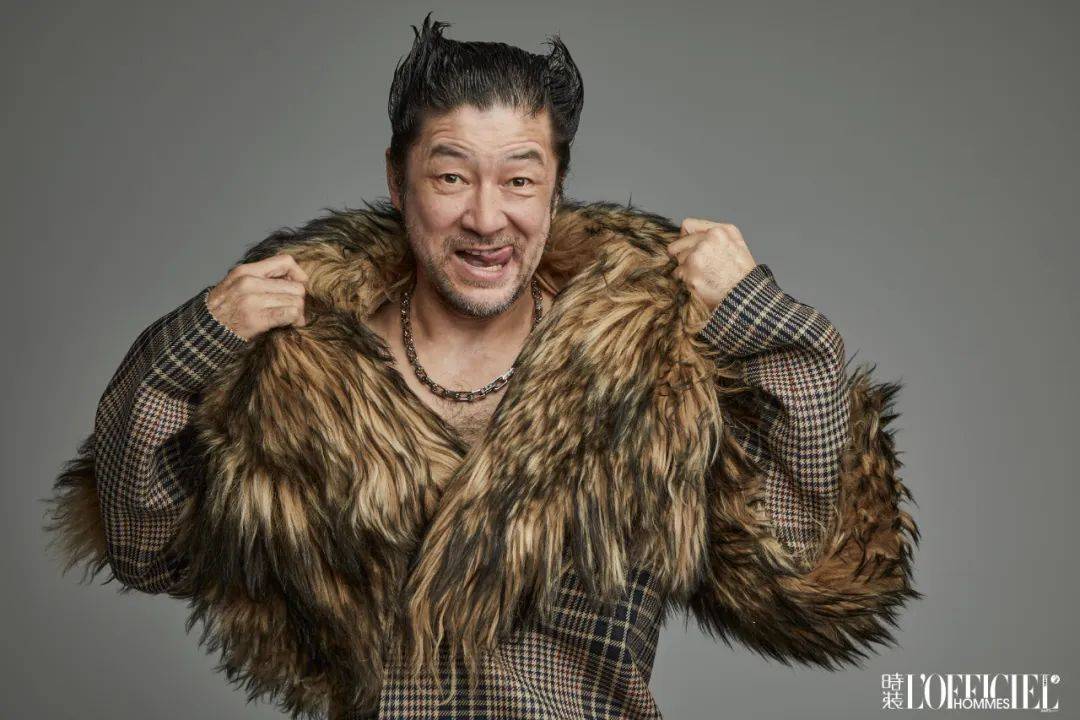 浅野忠信:我其实不太去刻意意识"光"或"暗",我一直试图生活在中间