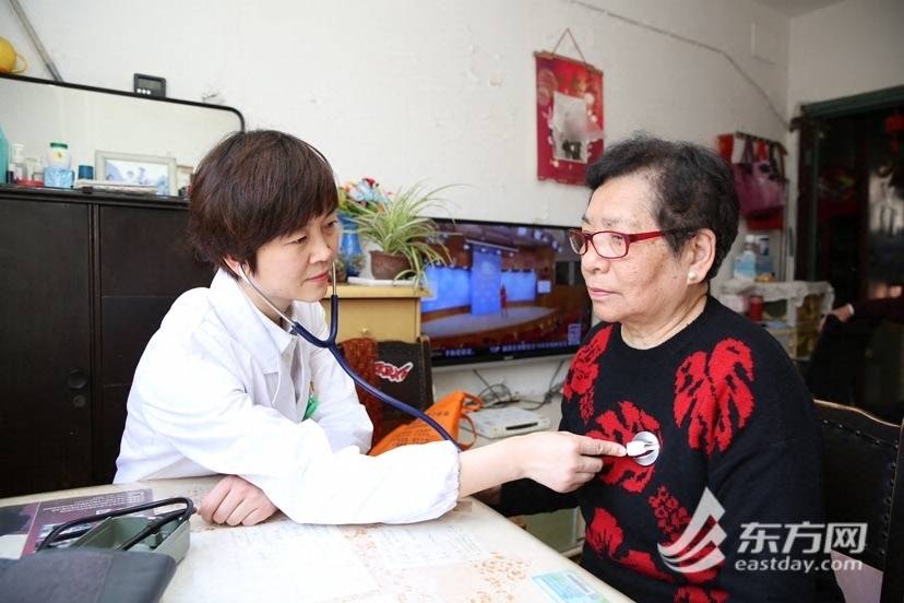 20余年扎根社区 这位"最美家庭医生"在基层为居民健康"筑坝值守"
