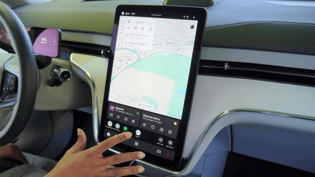 Gemini AI 重塑谷歌 Android Auto 车载系统：自然语音交流等