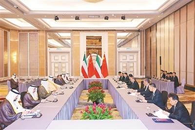 李强会见科威特王储萨巴赫