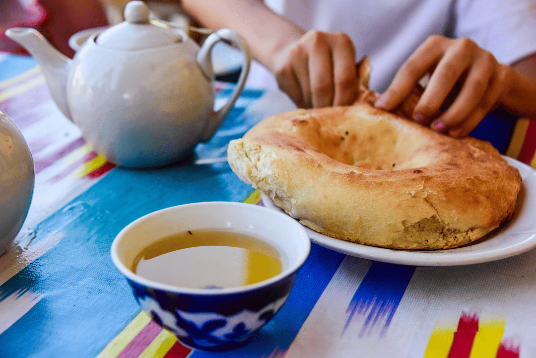 图片[14]-到免签的中亚小国，做一场极繁主义的梦 -华闻时空