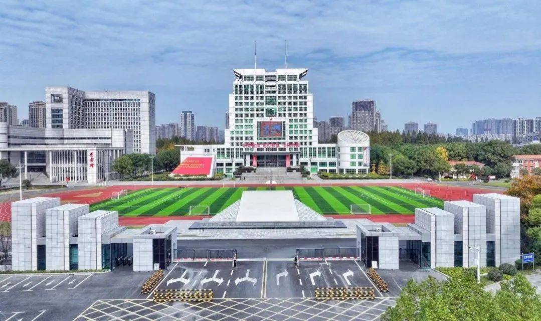 信息支援部队工程大学首次面向社会招生