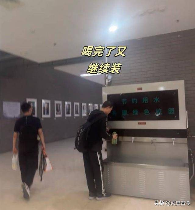 不迎合、不巴结、不打招呼，校领导、系主任，通通给韦神让路！