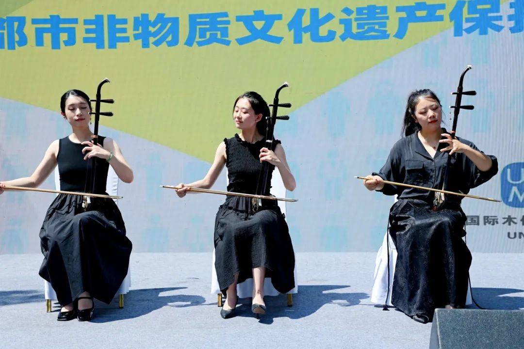 2025文化和自然遗产日，成都非遗玩出青春范儿！_2025文化和自然遗产日，成都非遗玩出青春范儿！_