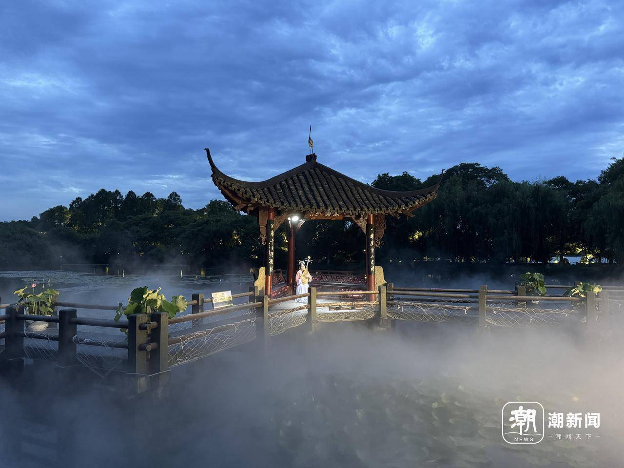 限时感受夏夜浪漫，西湖登岛夜游明晚回归，今年更仙、更炫、更燃_限时感受夏夜浪漫，西湖登岛夜游明晚回归，今年更仙、更炫、更燃_