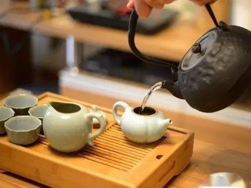 劝人喝茶__喊去喝茶