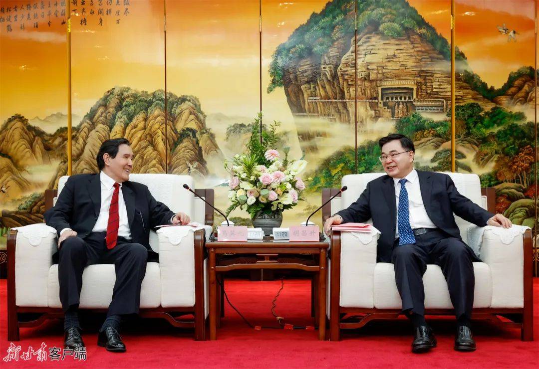 一本大道一卡二卡:胡昌升、任振鹤会见马英九