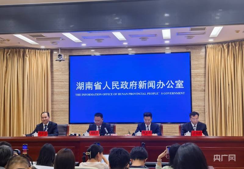 湖南省各批次录取控制分数线_2025湖南高考分数线_2025年湖南省高考分数线