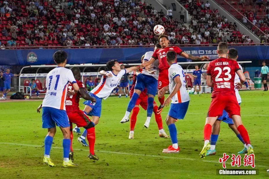 2025中超联赛：河南俱乐部酒祖杜康队2比2战平山东泰山队