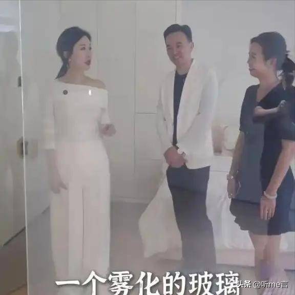 一个贪财一个好色？老夫少妻的“残酷”，在74岁王石身上应验了