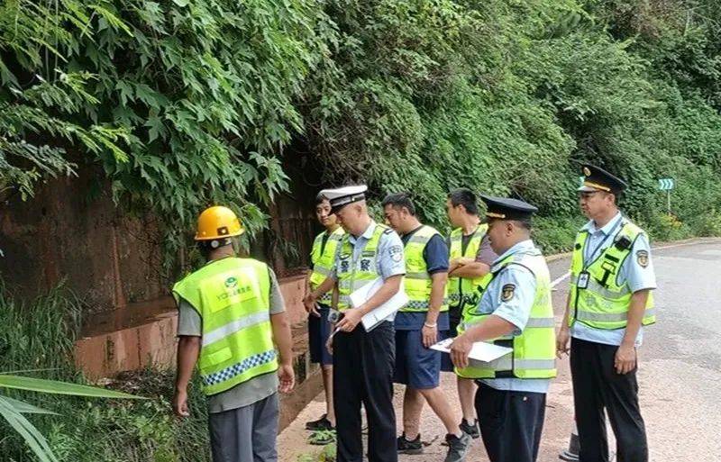 东篱菊隐:这个安全生产月“整”活了！西双版纳交警这波操作很硬核