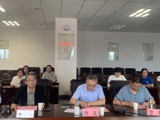 北京口腔醫院、協助就診網上代掛專家號，在線客服為您解答的簡單介紹