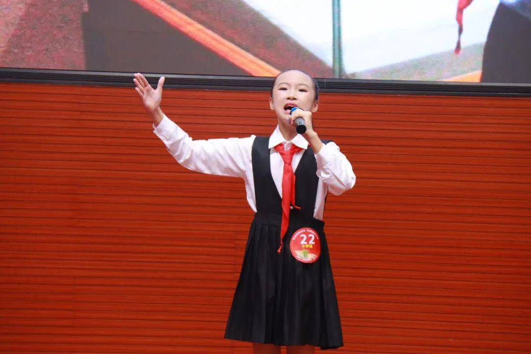 太阳落日前小说:童心讲述红色故事 红领巾传承革命精神——2025年来宾市“红领巾讲解员”风采大赛成功举办