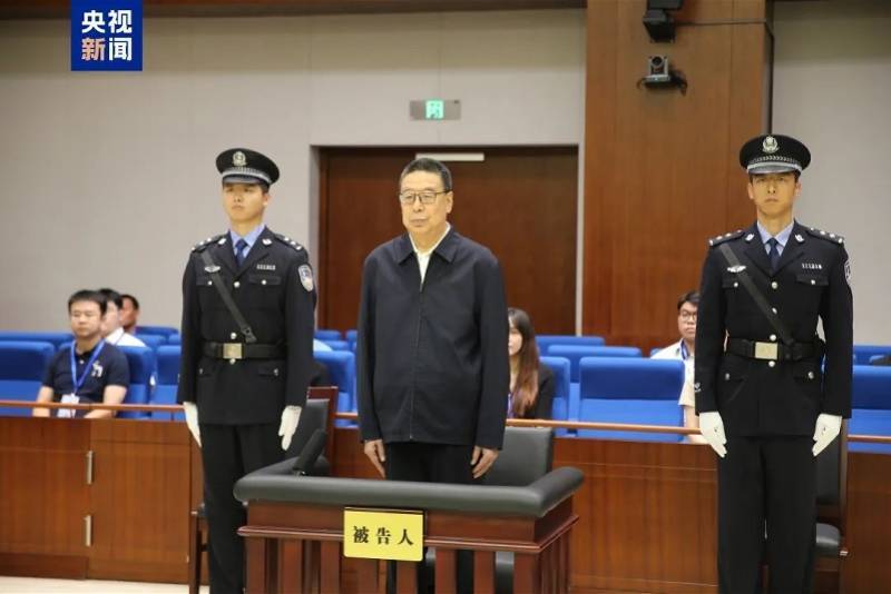 吴英杰被判死缓，是二十大以来第二个被判死缓的原省委书记