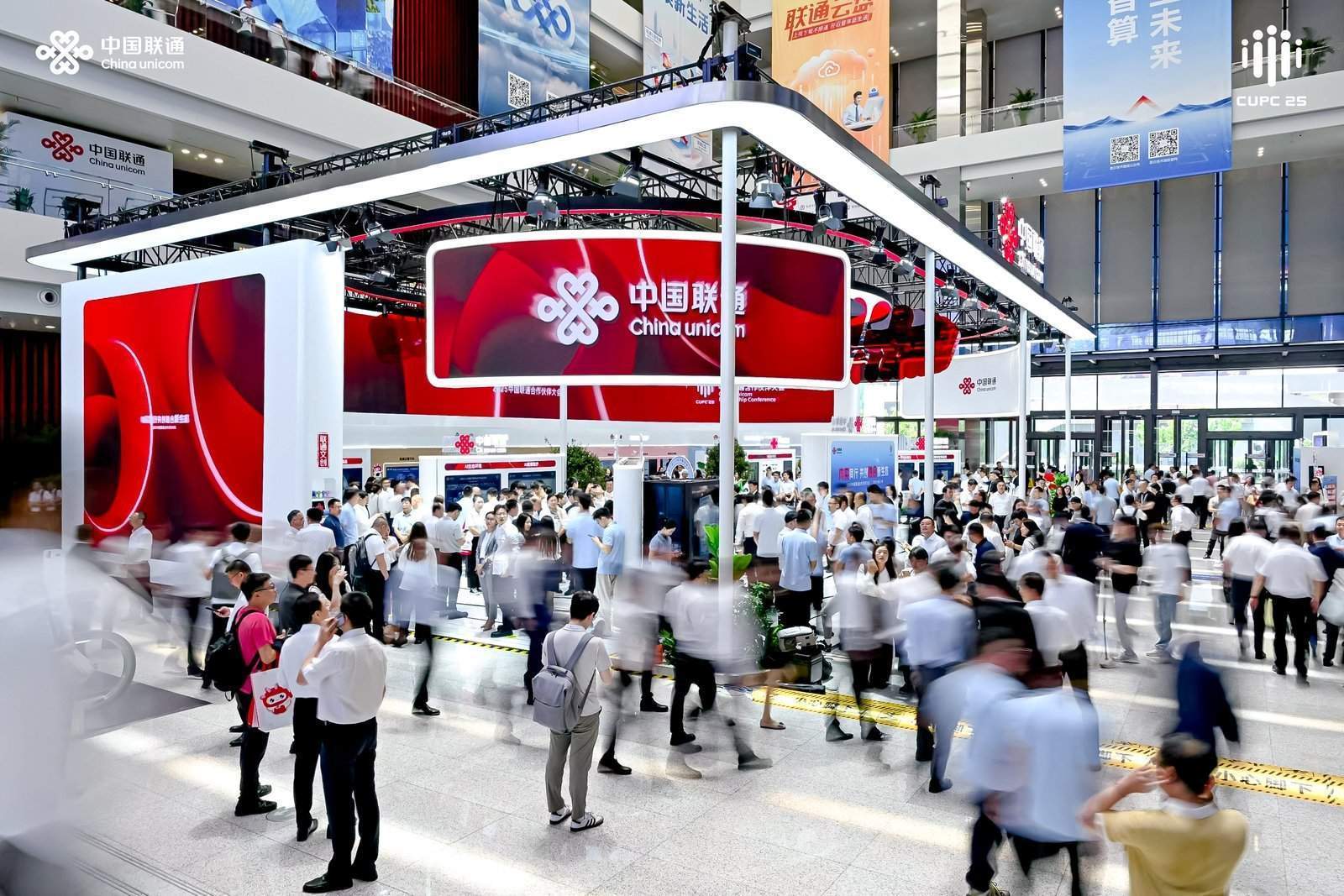 从集中到分布式，联通云如何以“算网融合”破局大模型时代的算力挑战？