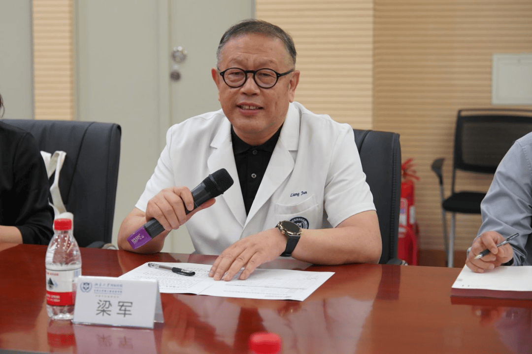 我院党委书记,执行院长梁军表示,双方前期在就医服务,健康科普,远程