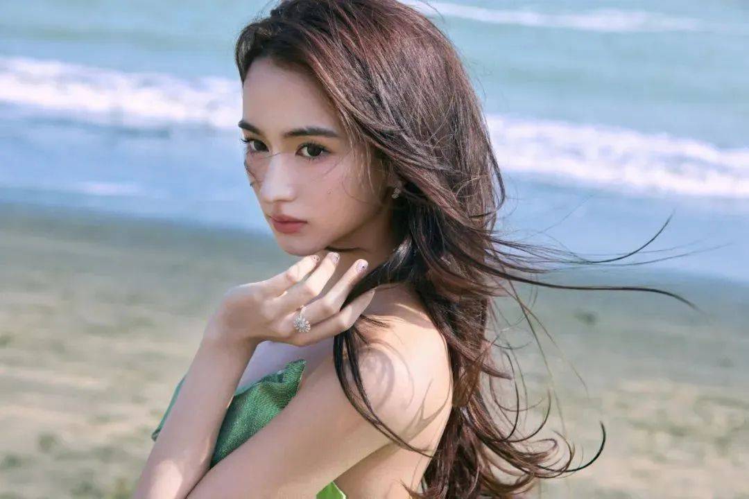 00小花，怎么不算人均母胎美人呢？