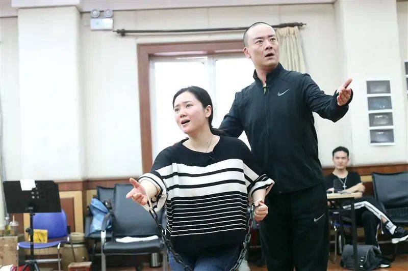 上海著名演员因病去世，年仅50岁，网友：不敢相信！