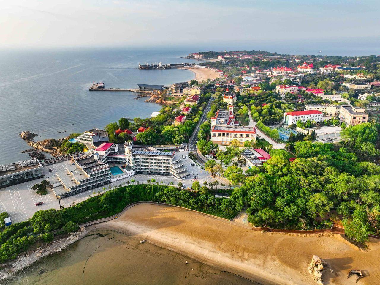 秦皇岛,凭什么成为全国10大避暑游目的地的top1?