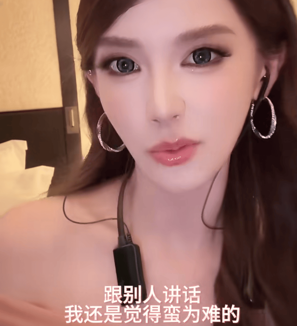 图片[10]-百万粉丝网红“迅猛龙特蕾莎”正式入学复旦，直言“不想跟同学社交，占用休息时间” -华闻时空