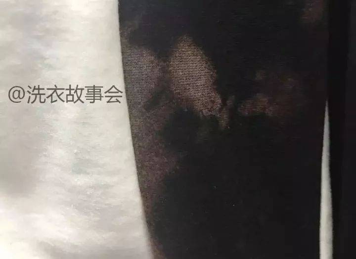 不懂漂白真危险,黑色面料出白斑!