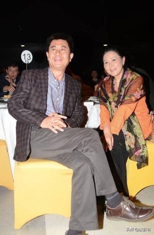 郭凯敏二婚老婆露面，长相惊艳身份厉害，儿子原来是我们熟悉的他
