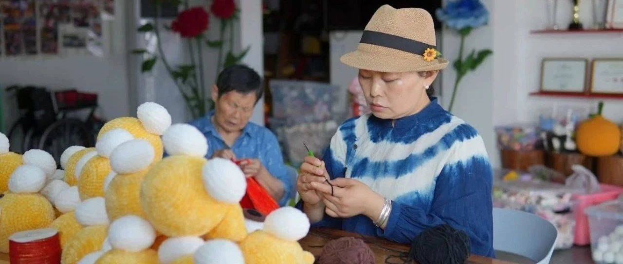 冯燕霞:用指尖技艺 编织生命华章_手工_绒线_文化