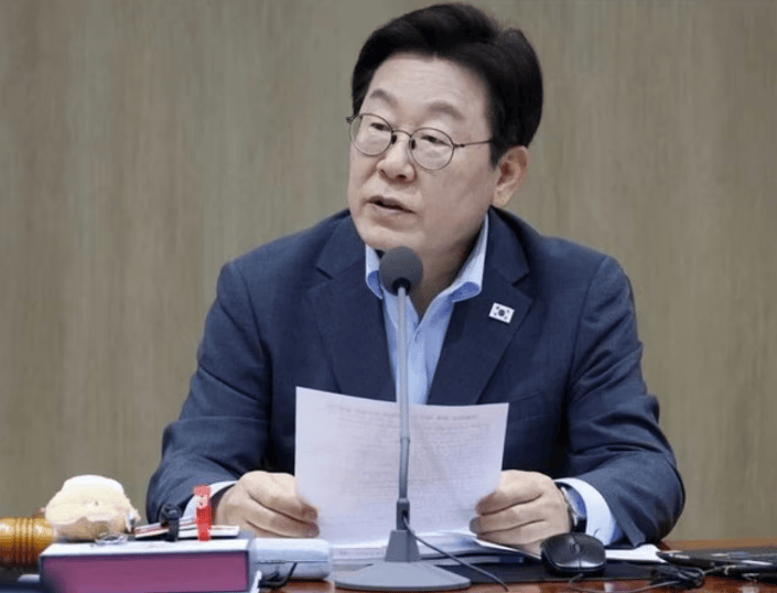 李在明批评韩国反华集会：此类事件无疑会对韩国国家利益和形象产生负面影响 -华闻时空